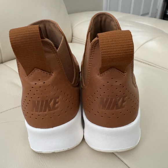 Nike Air Max Thea Mid Chelsea Womens Sneaker - Picture 7 of 11